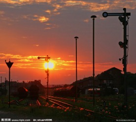 火车站夕阳风光