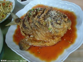 红烧全鱼