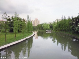 湖边风景