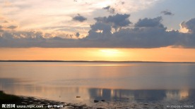 高清湖畔夕阳