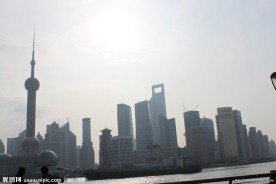黄浦江东方明珠