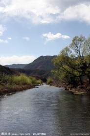 小河