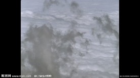 乌云密布
