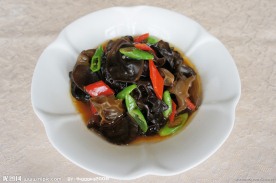 鲜露木耳