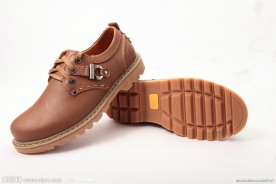 牛筋底休闲皮鞋