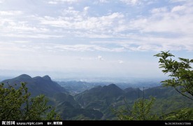 龙城远眺