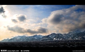 新疆的一个雪山