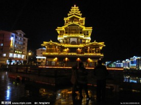 高塔夜景