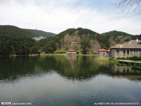 庐山如琴湖