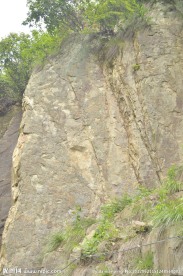 石山