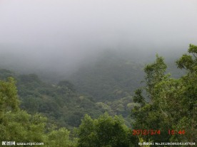 山雾缭绕（非高清）
