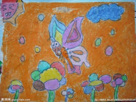 儿童蜡笔画蝴蝶