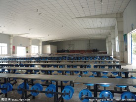学校 食堂