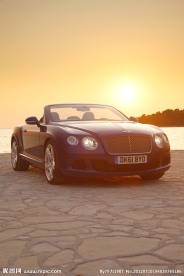 超高清汽车海报壁纸