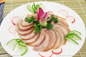 辣汁肘子