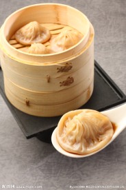 灌汤小笼包