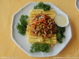 肉丝烩土豆条