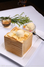 冰淇淋蜂蜜厚吐司