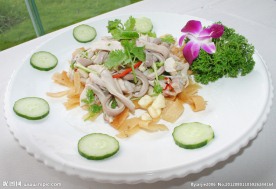 沙姜捞起猪肚丝