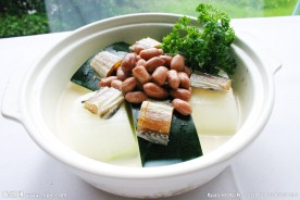 柴鱼花生煲连皮冬瓜