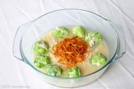 虫草花金菇浸瓜青丸