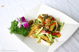 紫苏姜葱爆田鸡