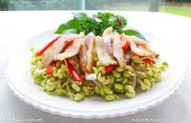 大头菜豆芽炒腩肉