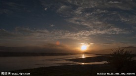 红原县月亮湾日出