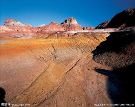 中国新疆五彩城雅丹地貌