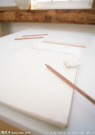 橡皮铅笔作业本