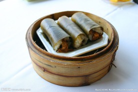 粽香糯米牛仔骨