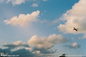 天空飞机