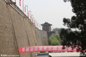 天下第一关古城墙