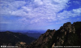 山峦起伏高山