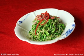 火腿丝炒有机豆苗