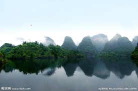 湖水