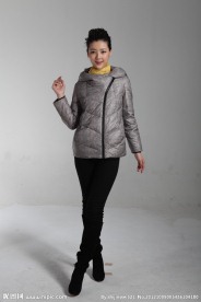 2012冬季羽绒服 模特