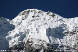 仙乃日雪山