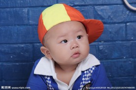可爱小男孩