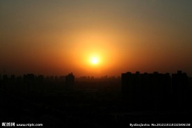 城市夕阳