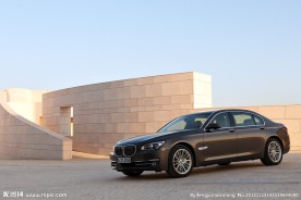 宝马750Li