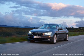 宝马750Li