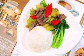 凉瓜牛肉饭