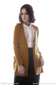 女性