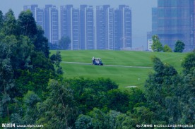城市山水 绿色高尔夫