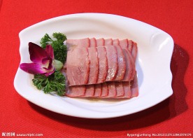 卤牛肉