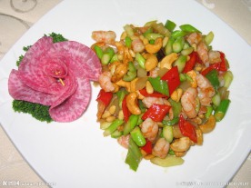 碧绿腰果炒鲜虾肉