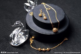 黄金首饰摄影图