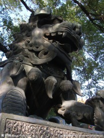 铜狮子