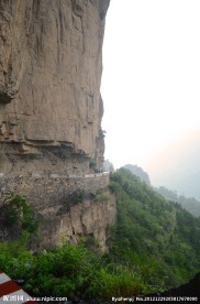 太行山挂壁公路